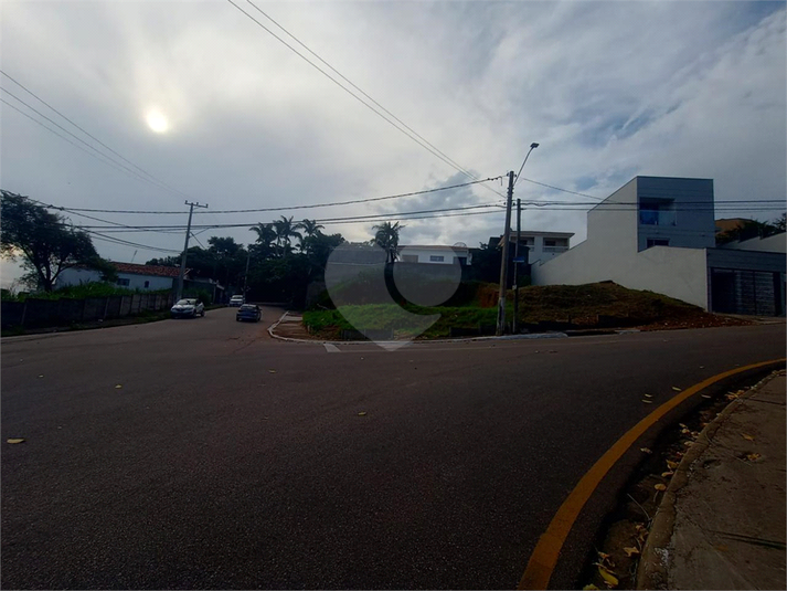 Foto REO1080050
