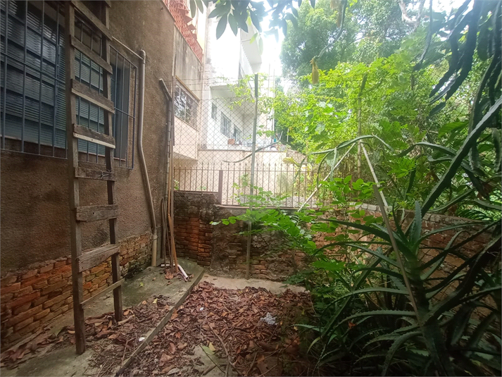 Foto REO1080051