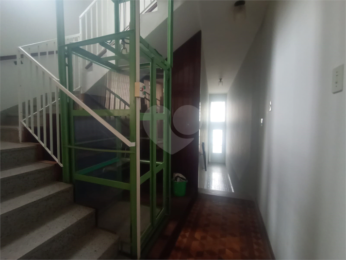 Foto REO1080051
