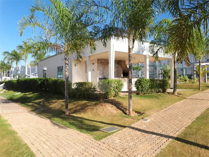 Foto REO1080061
