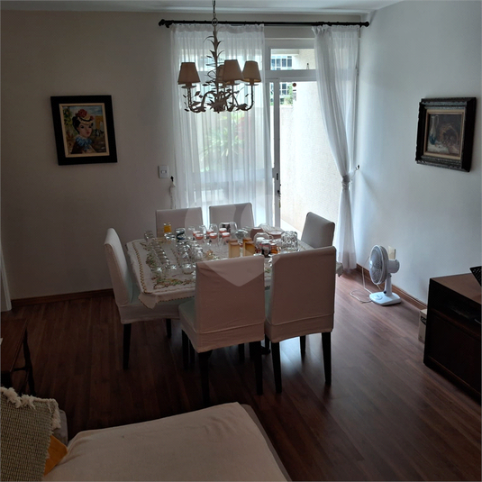 Foto REO1080075