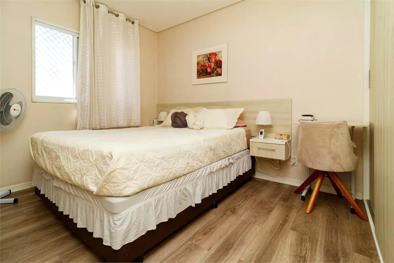 Foto REO1080078
