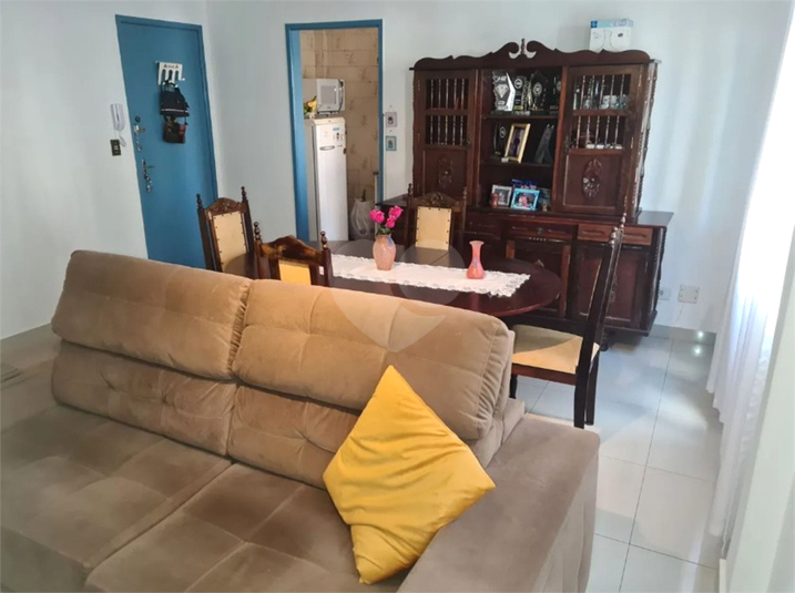 Foto REO1080119