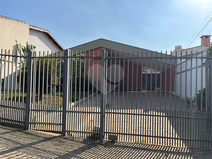 Foto REO1080157