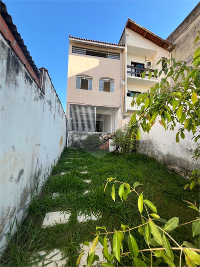 Foto REO1080175