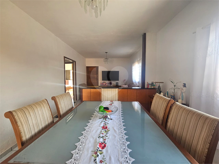 Foto REO1080183