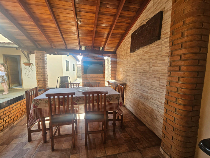 Foto REO1080183