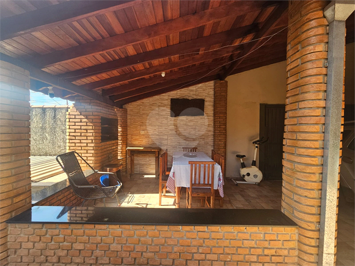 Foto REO1080183