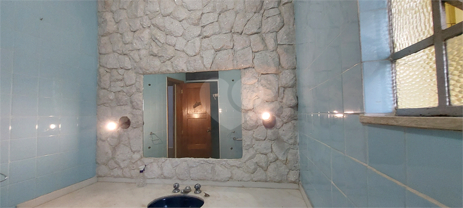 Foto REO1080186