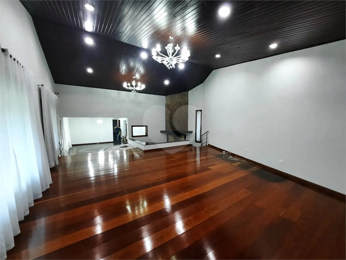 Foto REO1080191