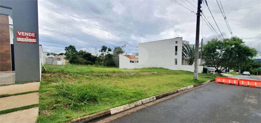 Foto REO1080277