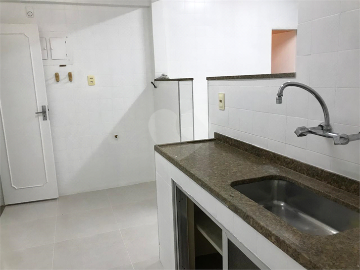 Foto REO1080299