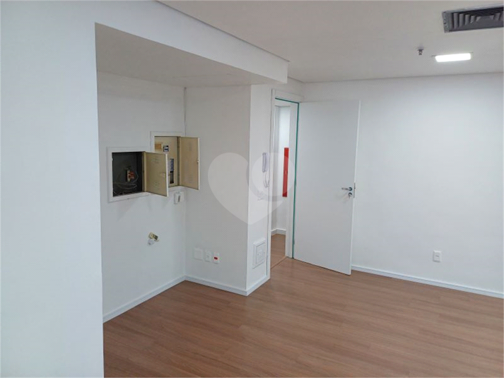 Foto REO1080310