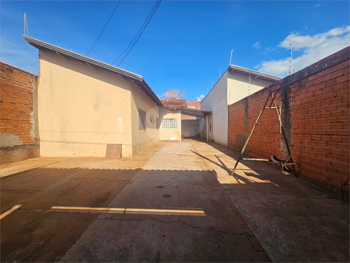 Foto REO1080333