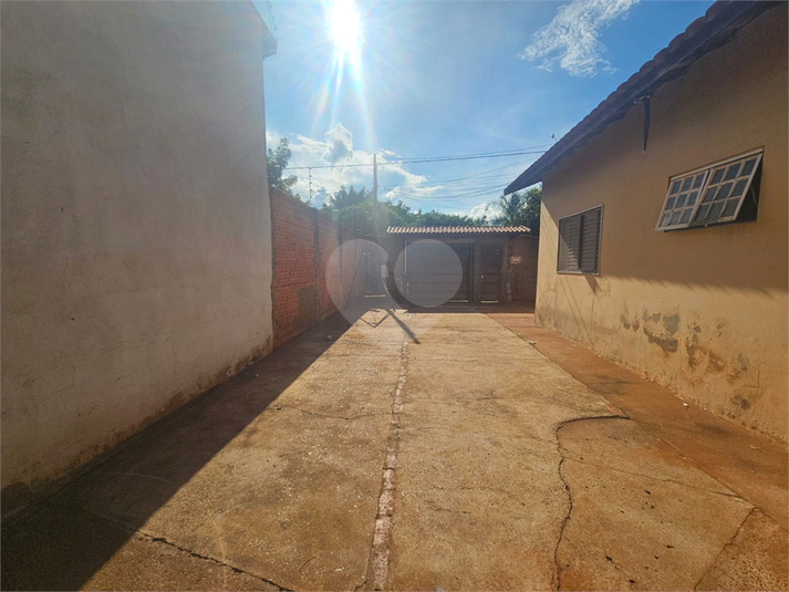 Foto REO1080333
