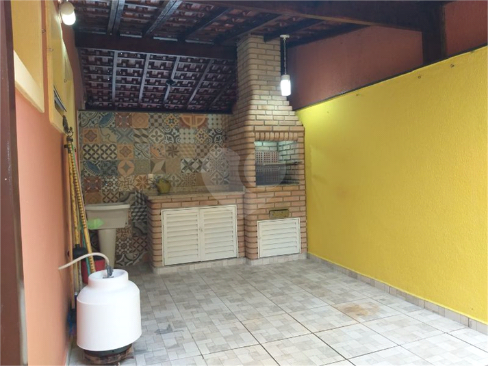 Foto REO1080410