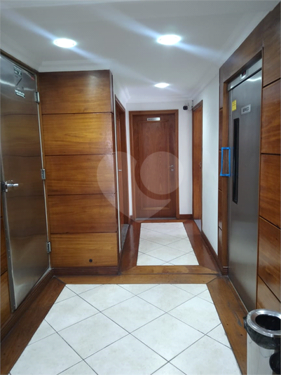 Foto REO1080427