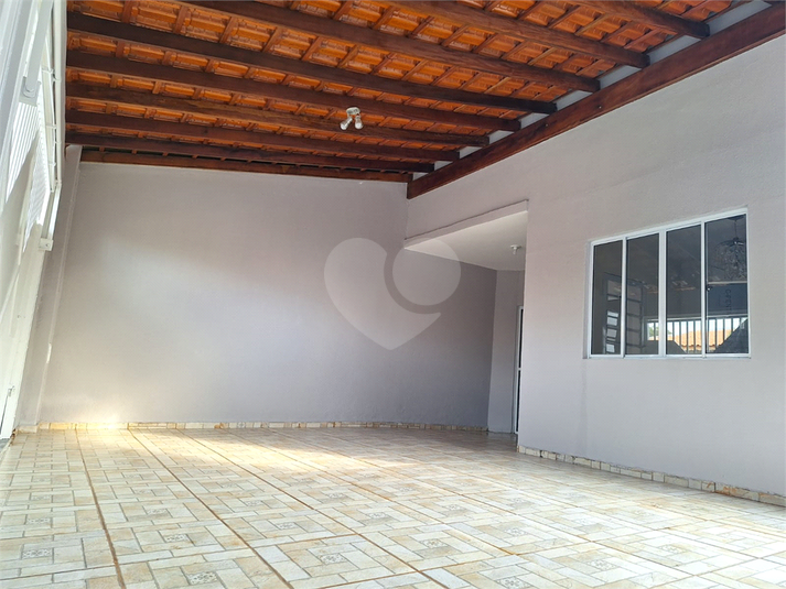 Foto REO1080446