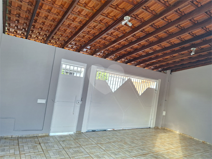 Foto REO1080446