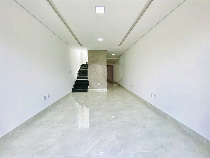 Foto REO1080466