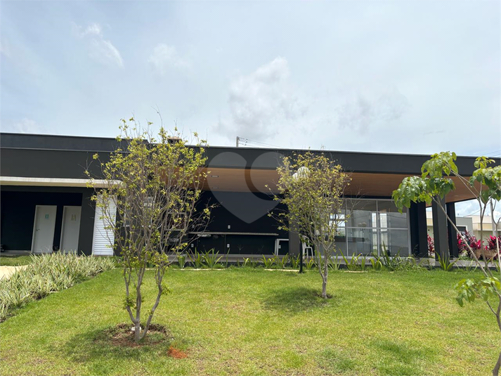 Foto REO1080483