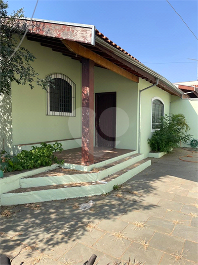 Foto REO1080486