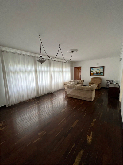 Foto REO1080542