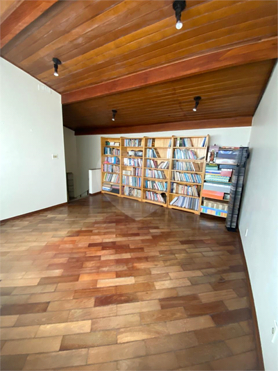 Foto REO1080573