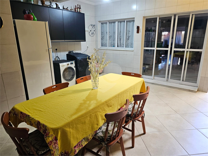 Foto REO1080623