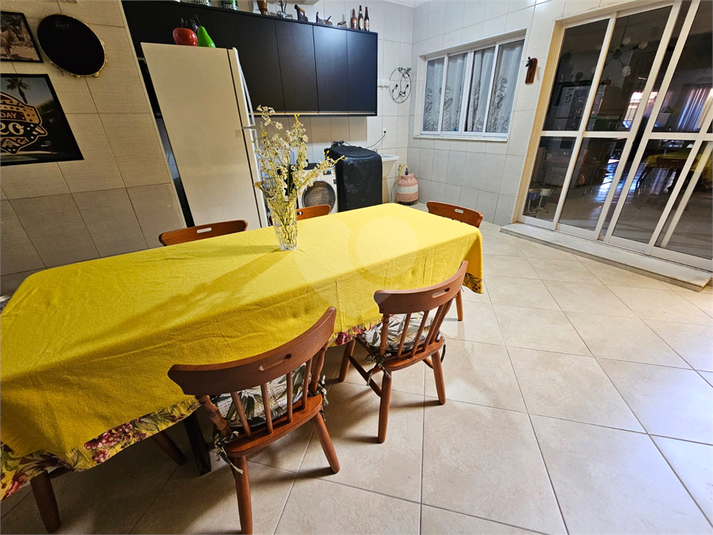 Foto REO1080623