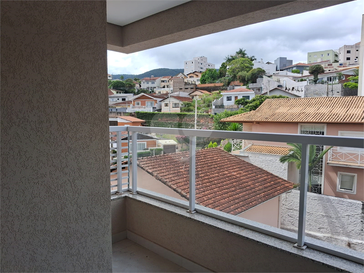 Foto REO1080630