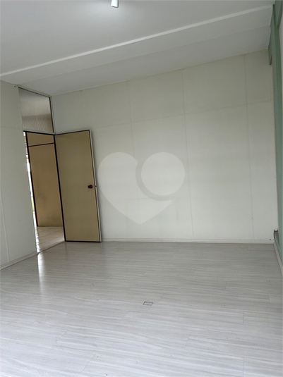 Foto REO1080666