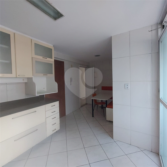 Foto REO1080688