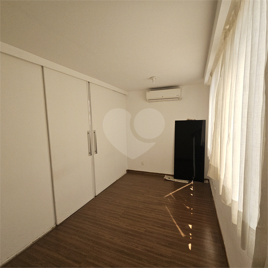 Foto REO1080766