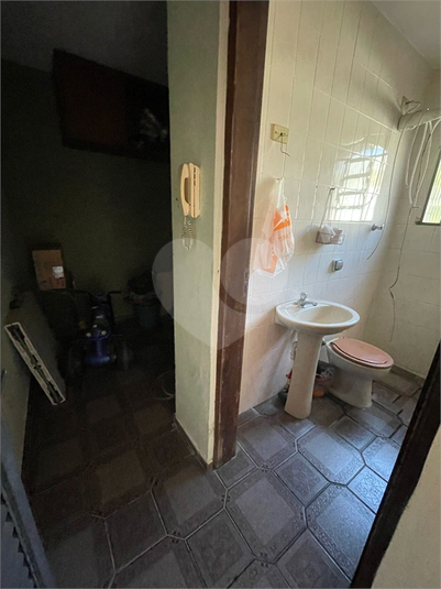 QUARTO AUXILIAR PARA FUNCIONARIO COM BANHEIRO