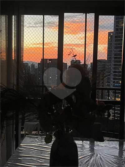 Foto REO1080820