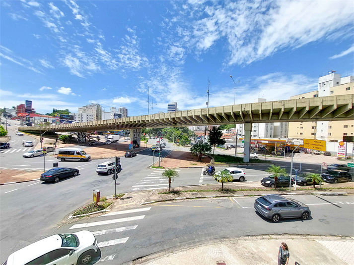 Foto REO1080826