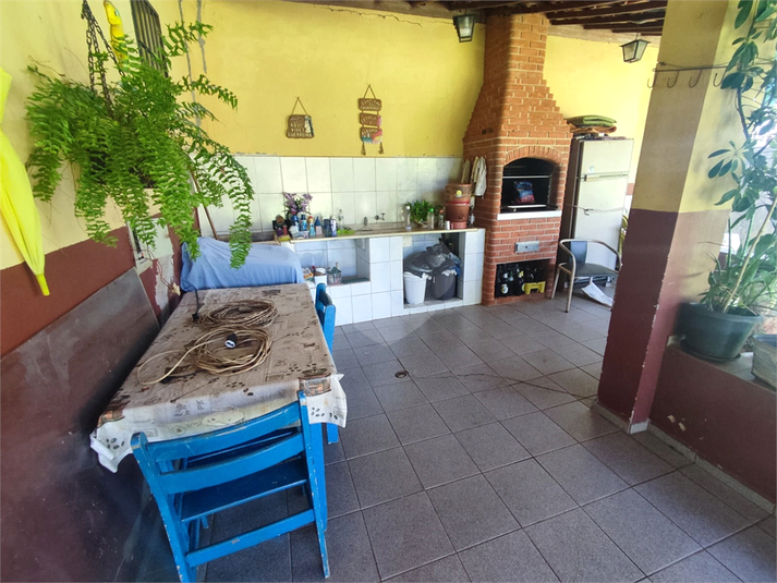 Foto REO1080830