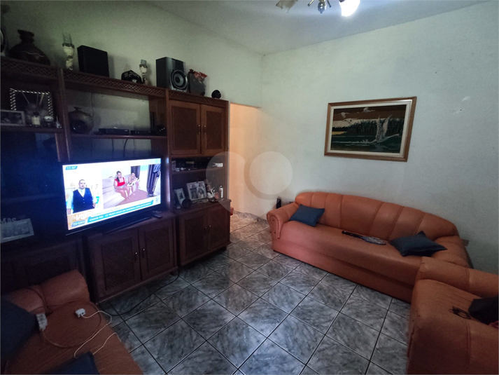Foto REO1080830