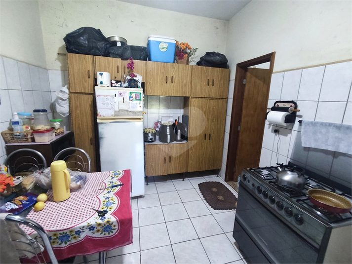 Foto REO1080830
