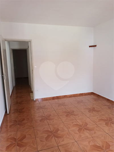 Foto REO1080842