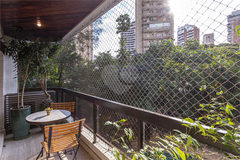 Foto REO1080870