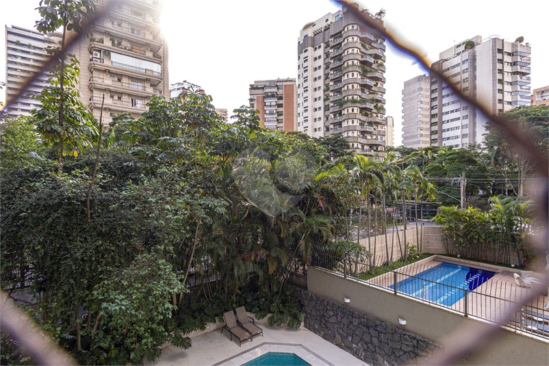 Foto REO1080870