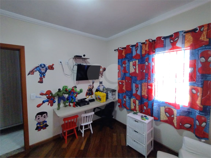 Foto REO1081010