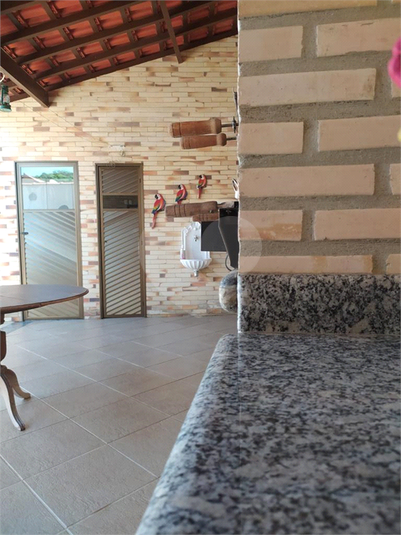 Foto REO1081011
