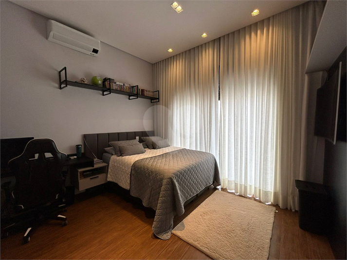 Foto REO1081199