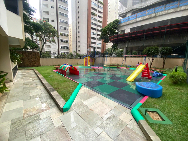 Foto REO1081258