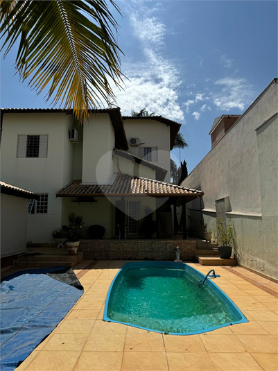Foto REO1081359