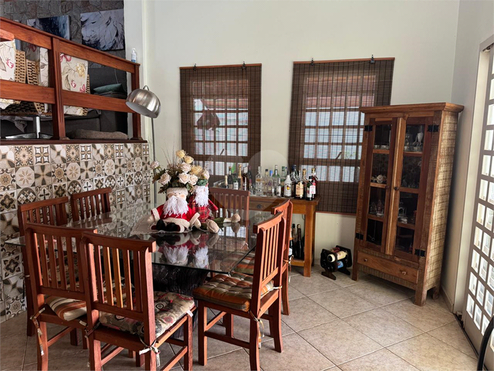 Foto REO1081359