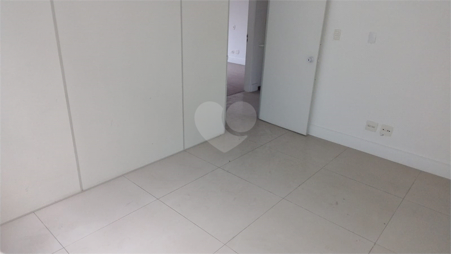 Foto REO1081365
